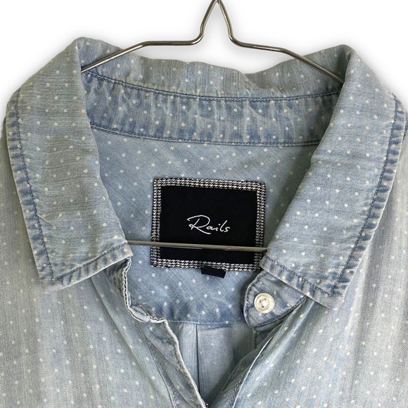 Rails Chambray Button Down Shirt size Small - Picture 7 of 10